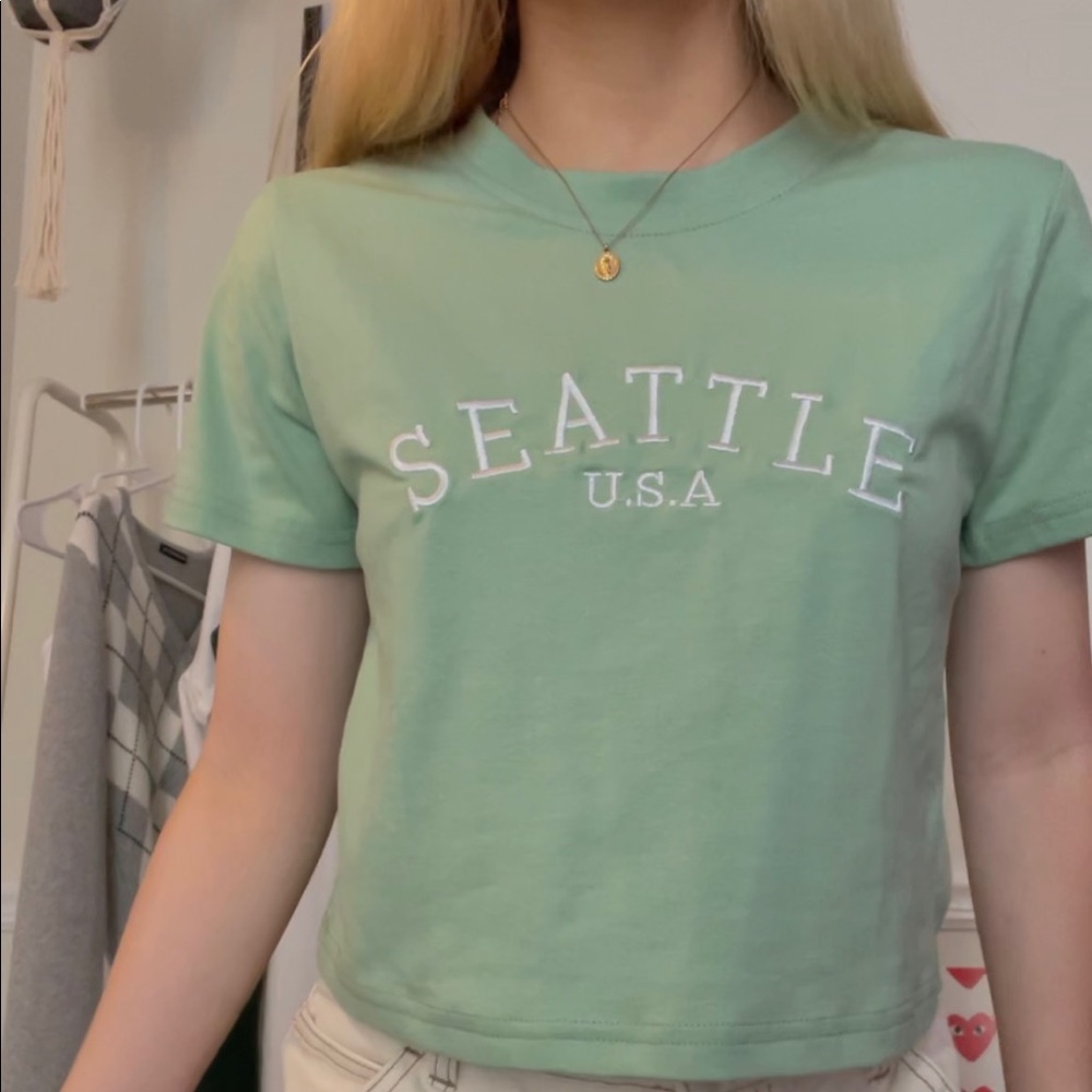 Green Seattle top